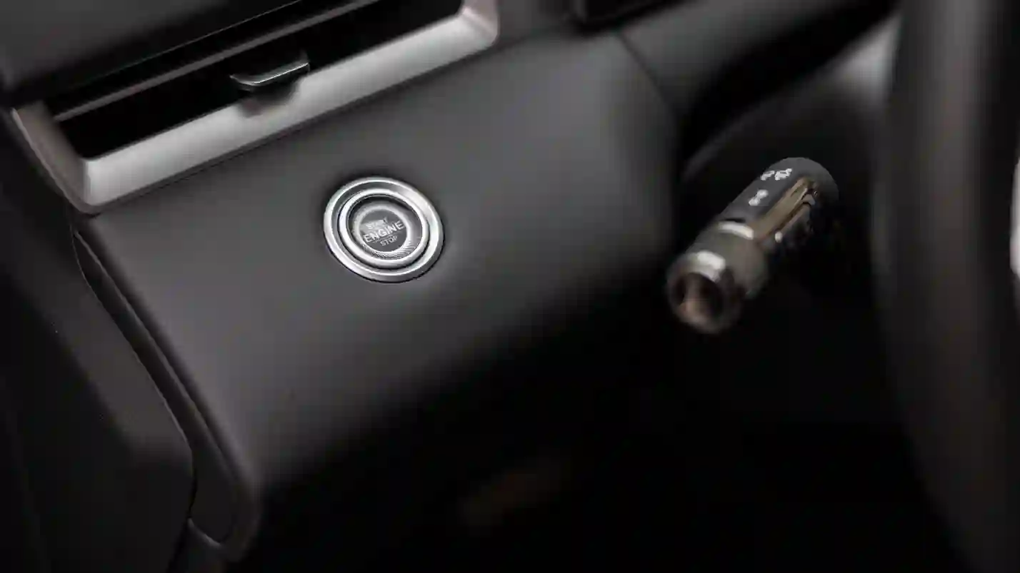 Новость EVOLUTE (Подробный тест EVOLUTE i‑SPACE: все плюсы и минусы доступного гибрида российской сборки)