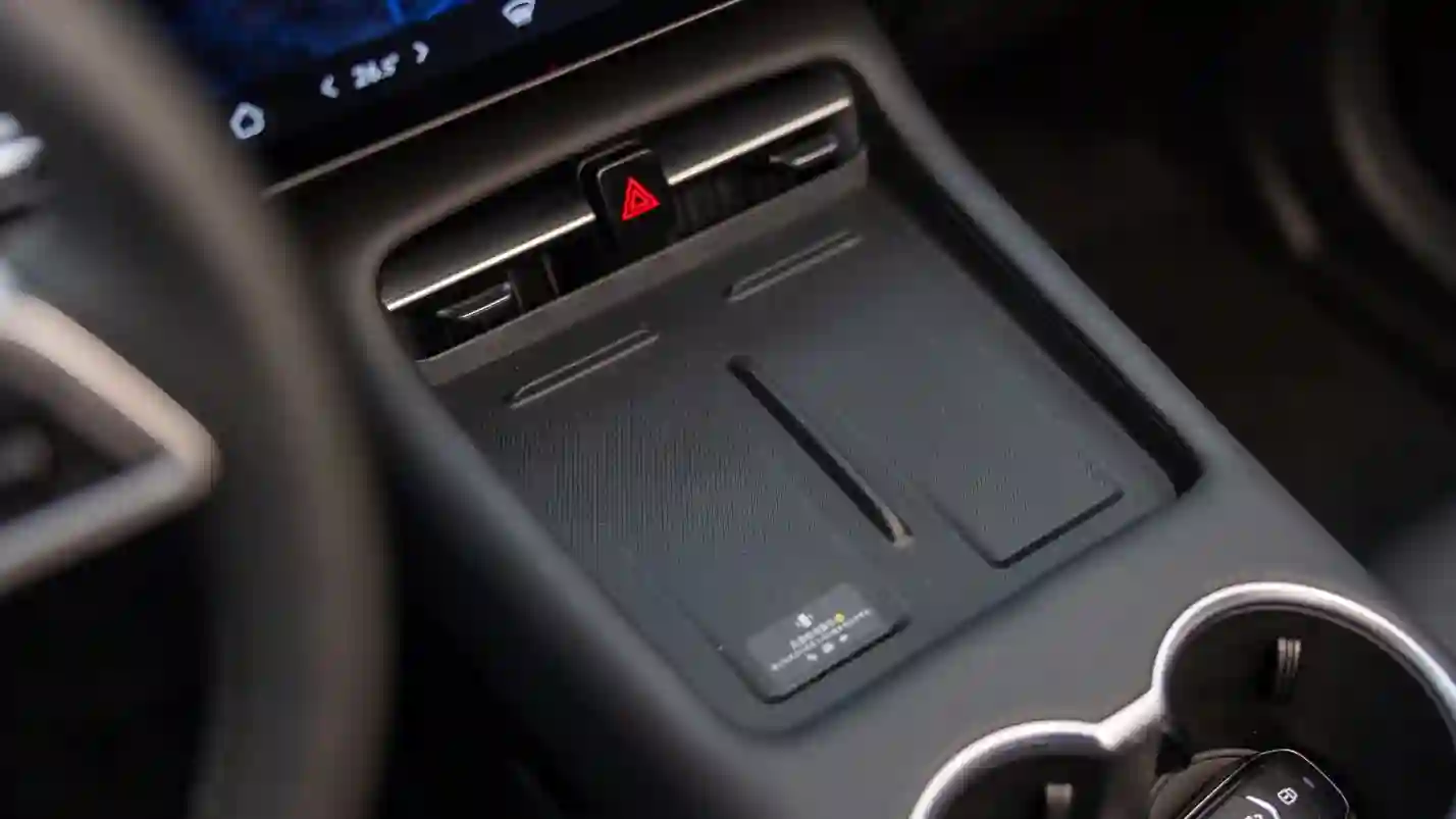 Новость EVOLUTE (Подробный тест EVOLUTE i‑SPACE: все плюсы и минусы доступного гибрида российской сборки)